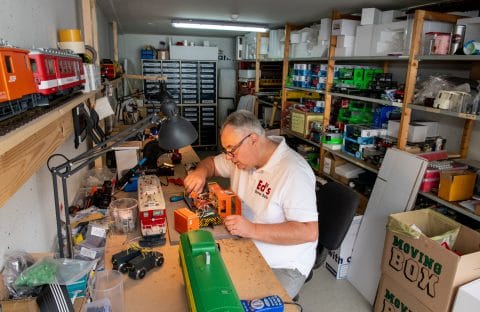 Ed's Garten Bahn - werkplaats en opslag modelbouw - garagebox van GaragePark
