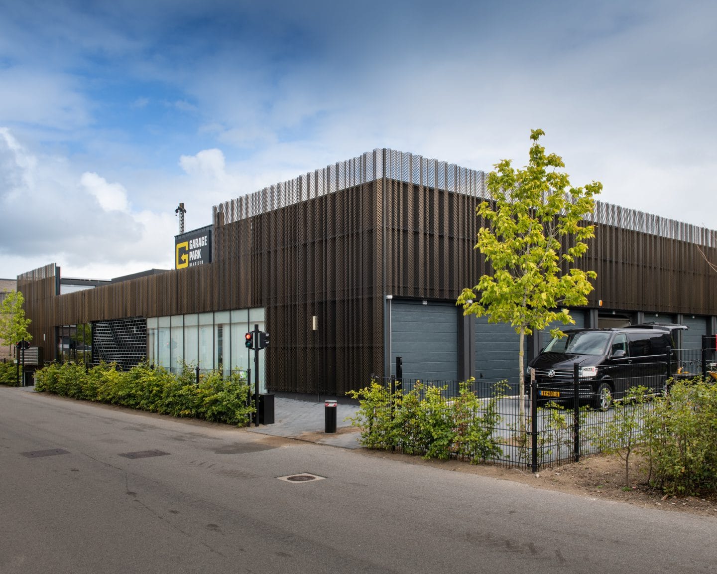 Goed beveiligde garageboxen te koop en te huur - GaragePark