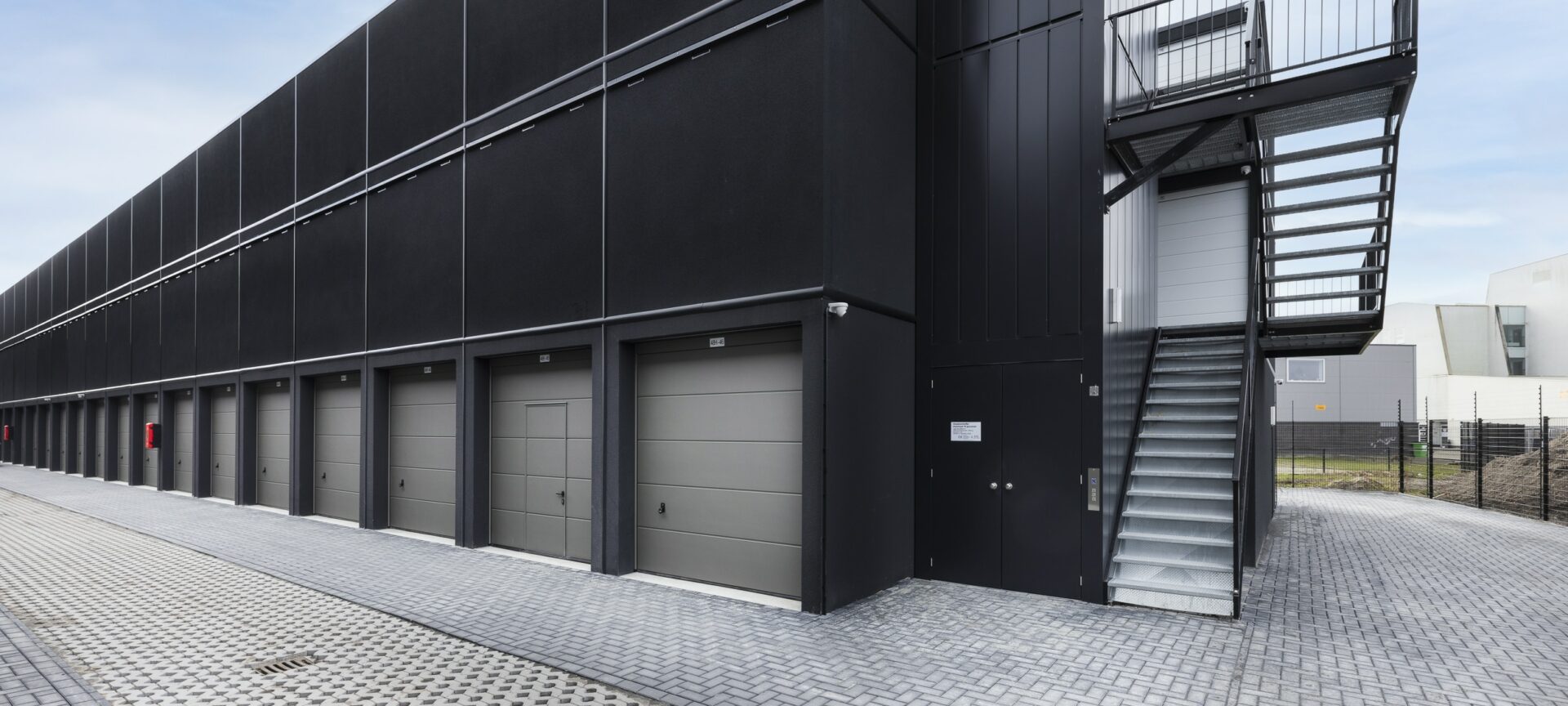 Garagebox huren of kopen in Almere Gooisekant? GaragePark